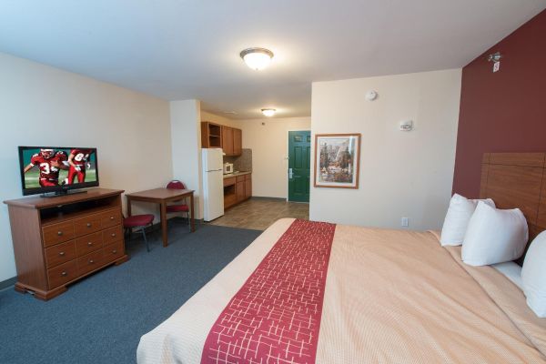 Hotel Red Roof Suites Dickinson